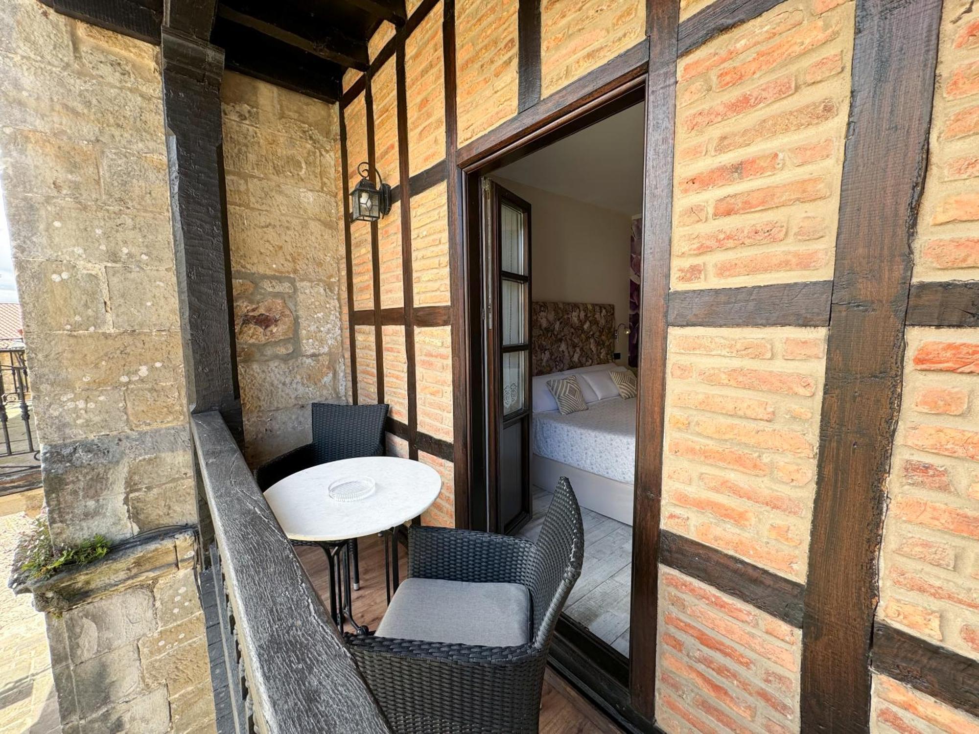 Akla Suites Con Jacuzzi Santillana Santillana del Mar Exterior foto